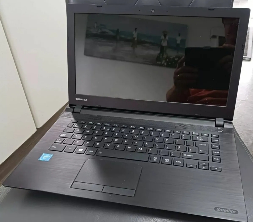 Toshiba Satellite C40. Brand new